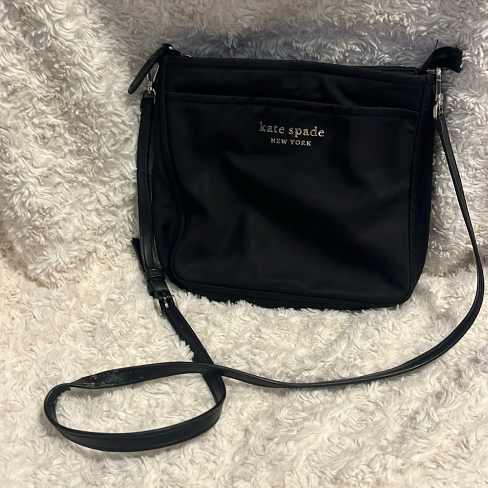 💕Kate Spade New York ♠️ 
Swing Pack Medium Crossbody! ♠️